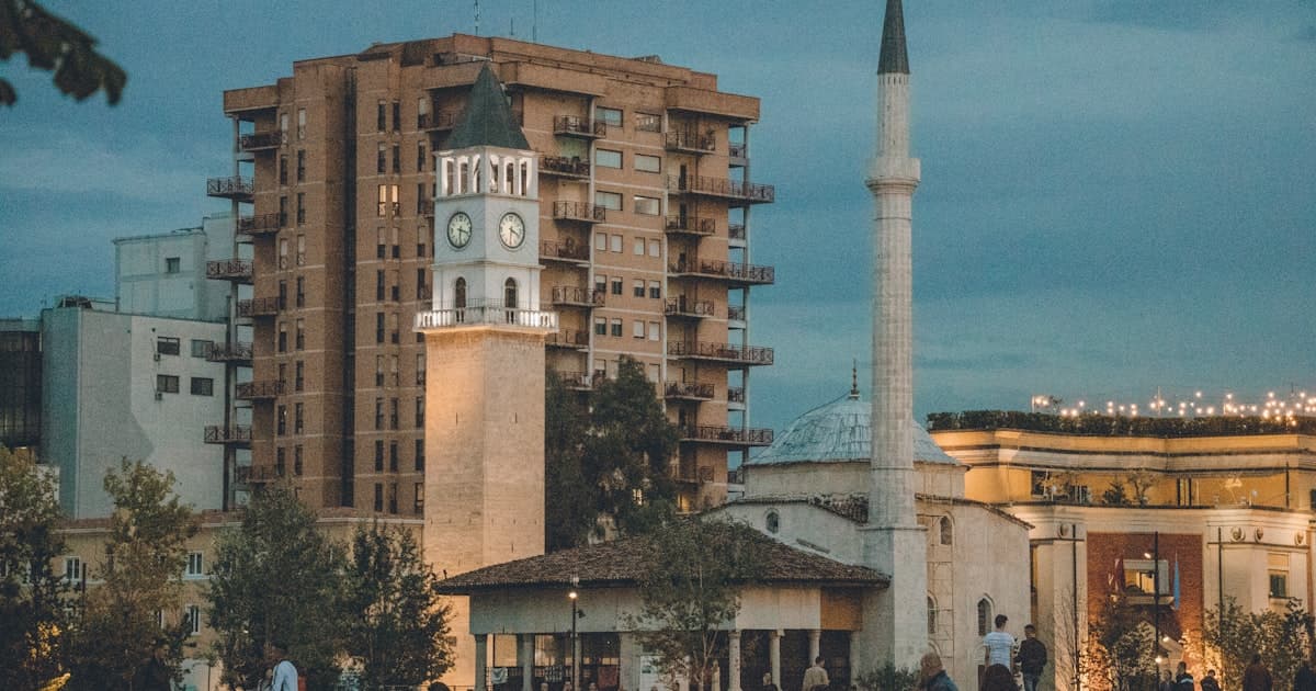 Cosa Vedere a Tirana: 15 Esperienze per il Turista Dentale